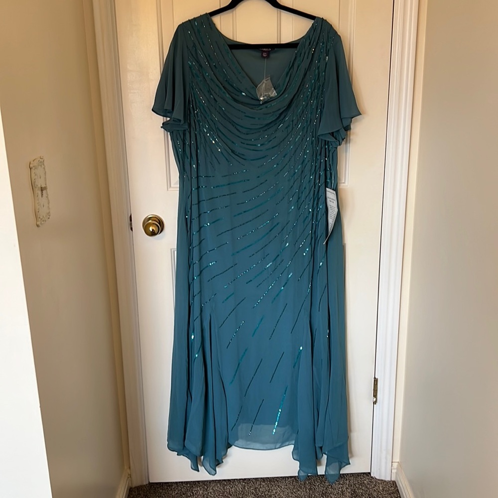 Romans green dress